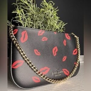 Kate Spade Madison Pochette Lip Print NWT​